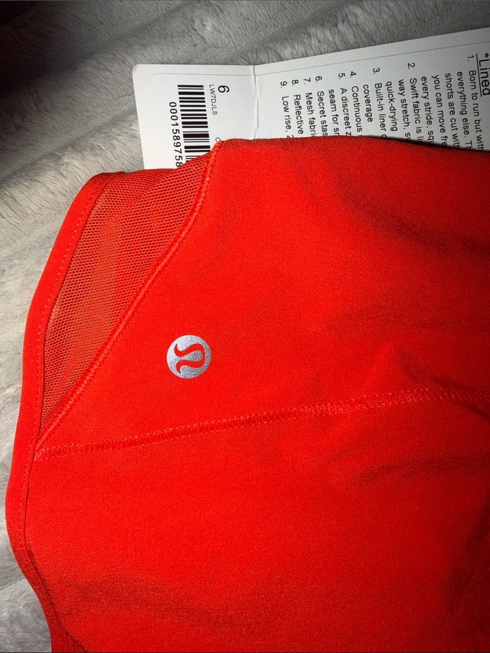 lululemon athletica shorty Hot LR Short 2.5” Lined - Picture 5 of 6